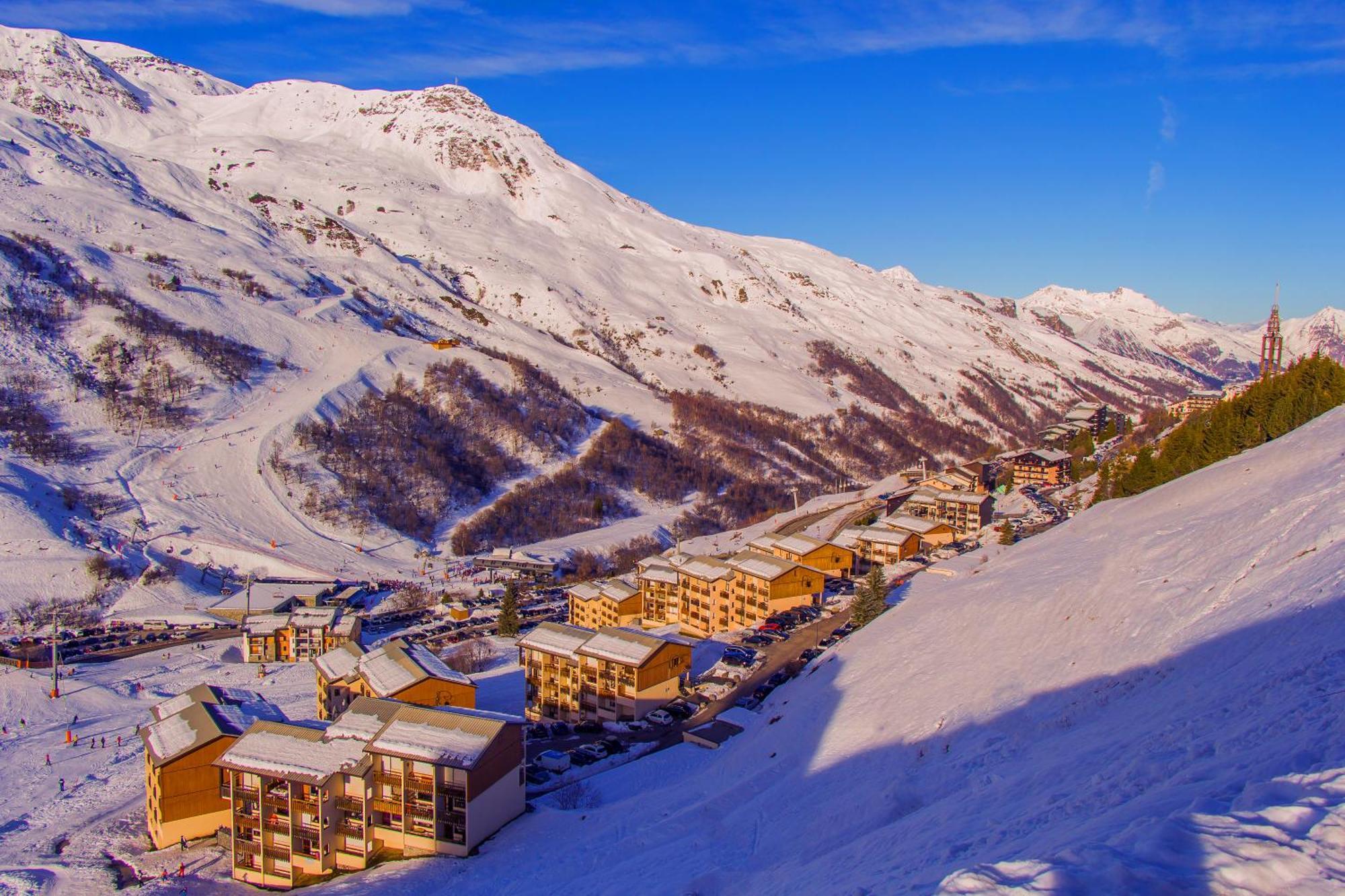 Aparthotel Azureva Les Menuires Saint-Martin-de-Belleville Esterno foto