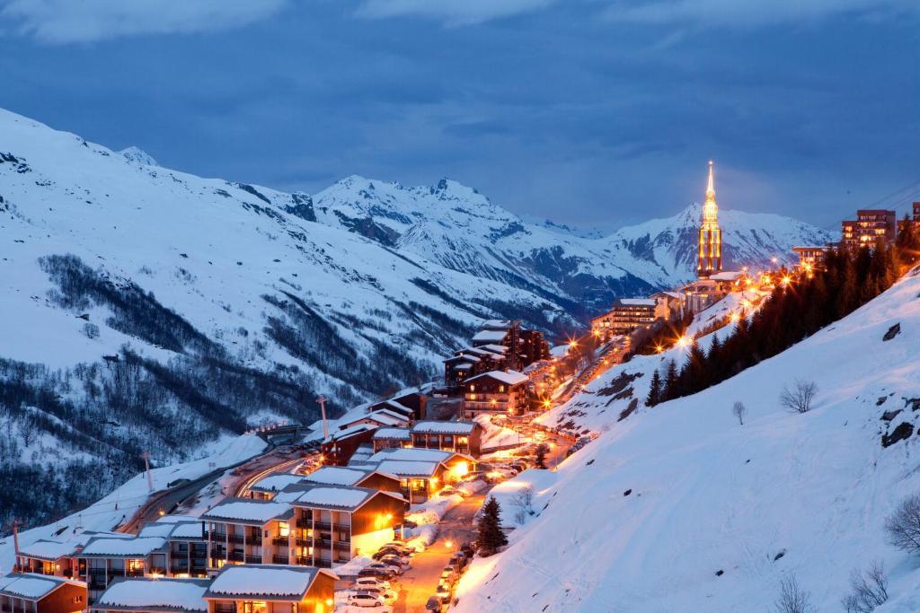 Aparthotel Azureva Les Menuires Saint-Martin-de-Belleville Esterno foto